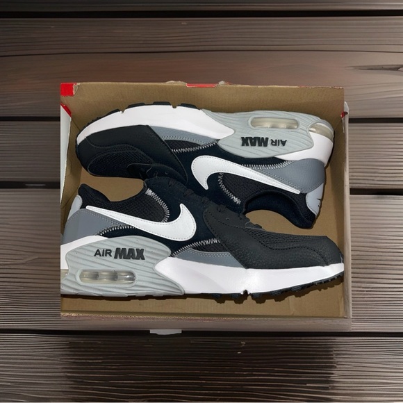 Nike Air Max Excee Men's Size 10/Women’s Size 11.5 Brand New With Partial Box - Picture 4 of 13